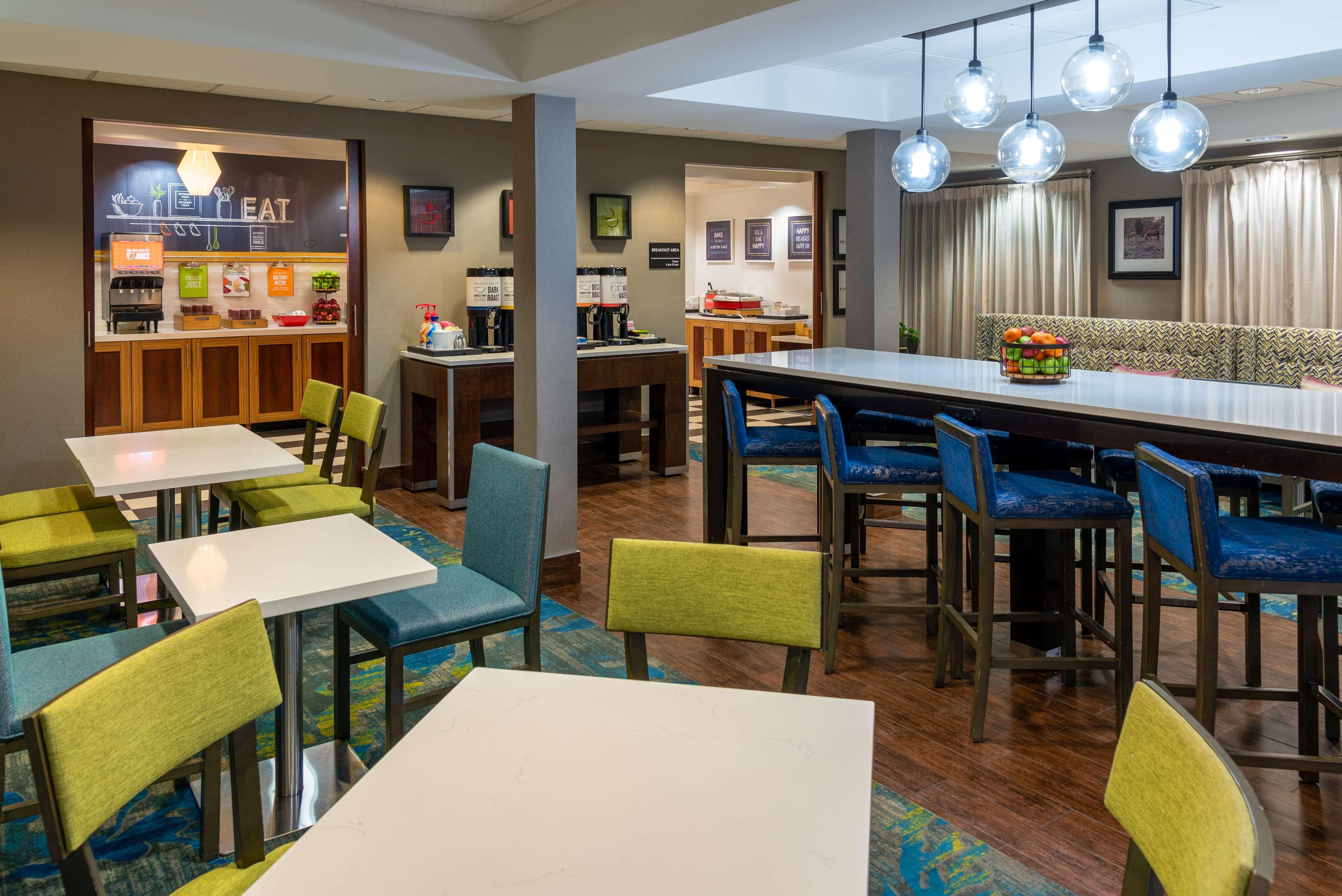 Hampton Inn Kansas City-Саммит Ли Экстерьер фото