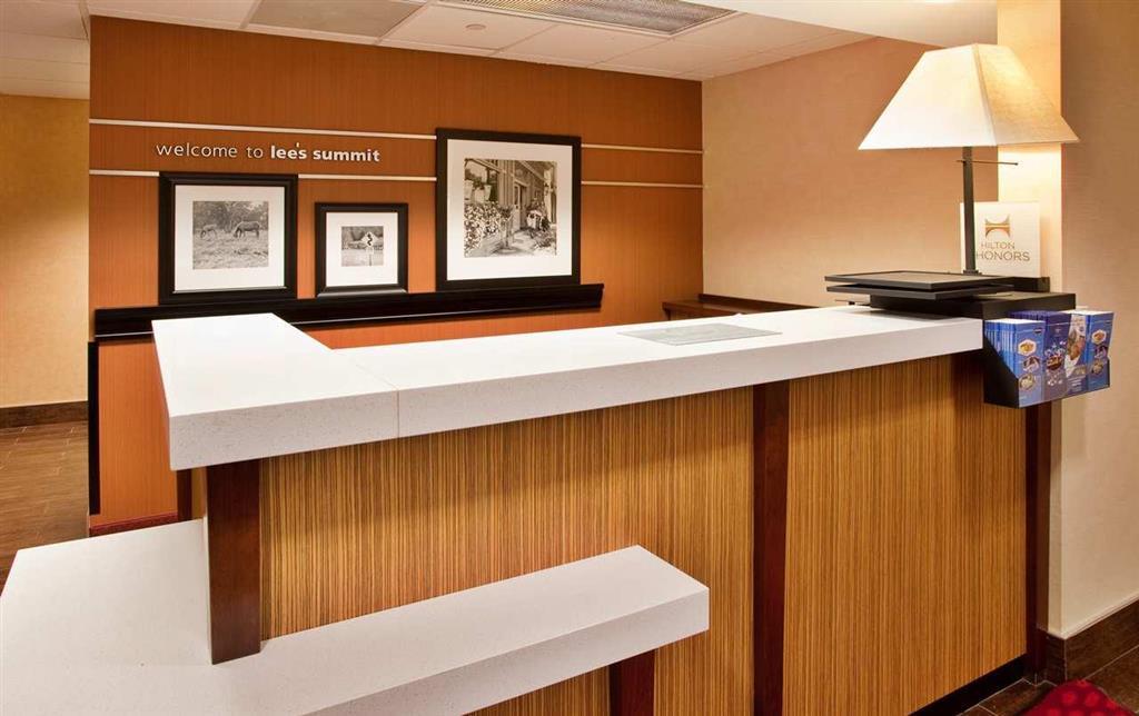 Hampton Inn Kansas City-Саммит Ли Интерьер фото