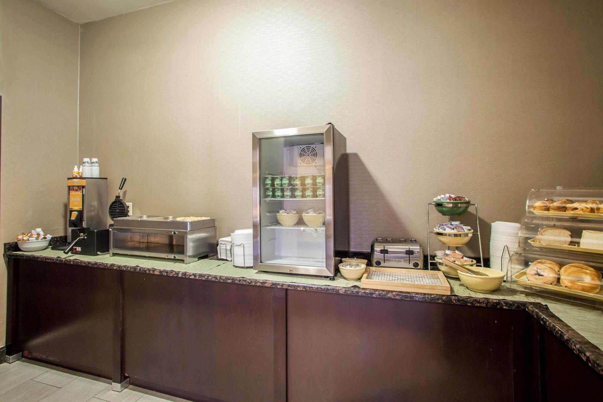 Hampton Inn Kansas City-Саммит Ли Экстерьер фото